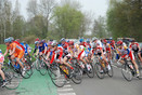 Parijs - Roubaix 2009 voor beloften. Die gaat langs en niet door het Bos van Wallers